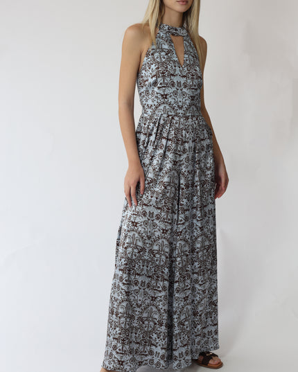 TUTA CON SCOLLO ALL'AMERICANA